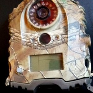 COPY - Infrared Digital Scouting Camera by Wildgame Innovations. Model #i i8b
